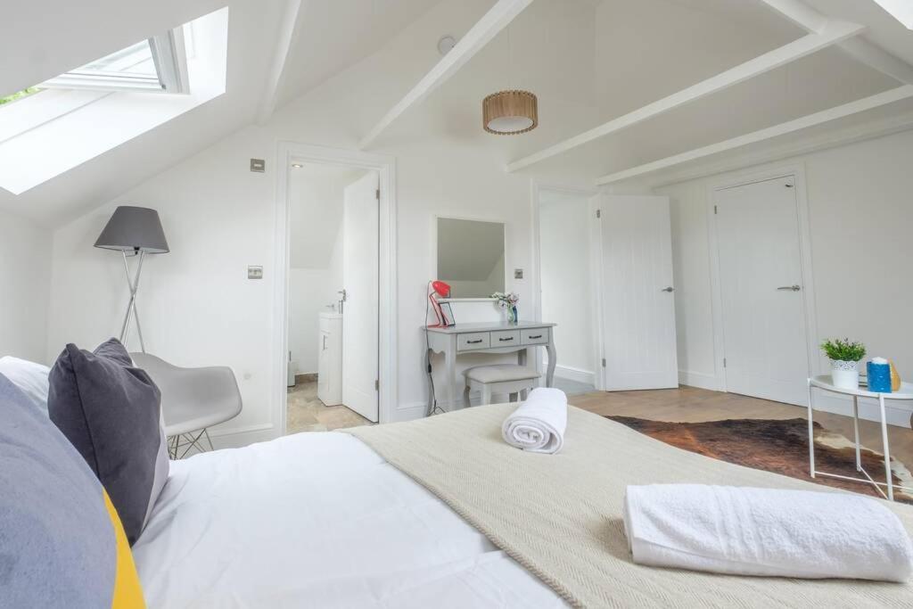 Gorgeous Luxury Chalet, New Forest & Coast & Hordle Екстер'єр фото